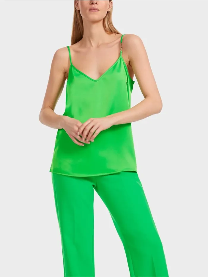 Damen Marc Cain Shirts and Tops Top Mit Schmaler Kette Dark Apple Green