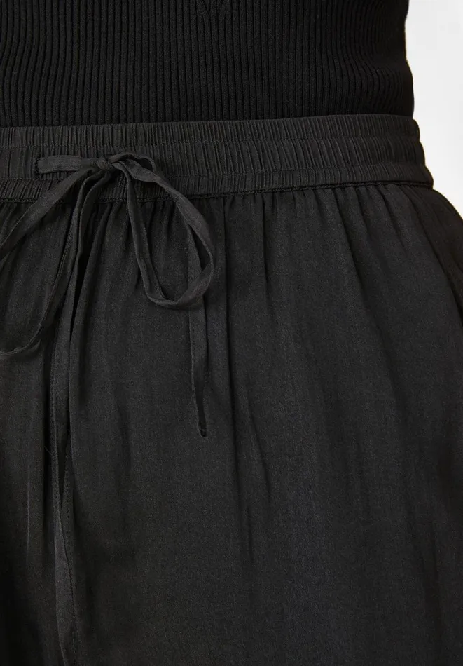 Hush Shorts Women Oriole Relaxed Silky Shorts Black Hush Shorts Women Oriole Relaxed Silky Shorts Black