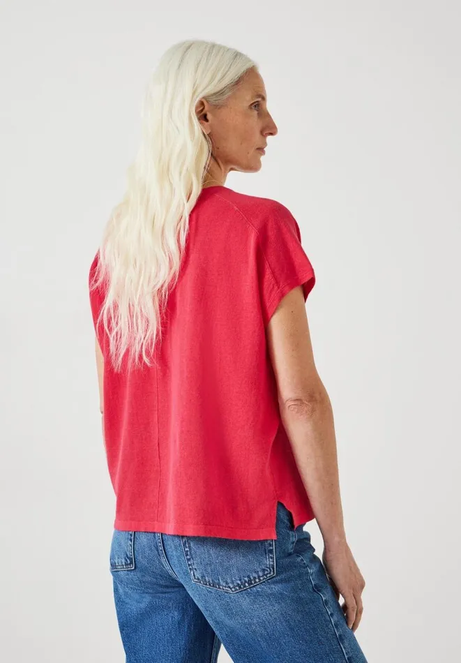 Hush Tops and Tshirts Women Emmerline Linen Blend Knitted Top Magenta