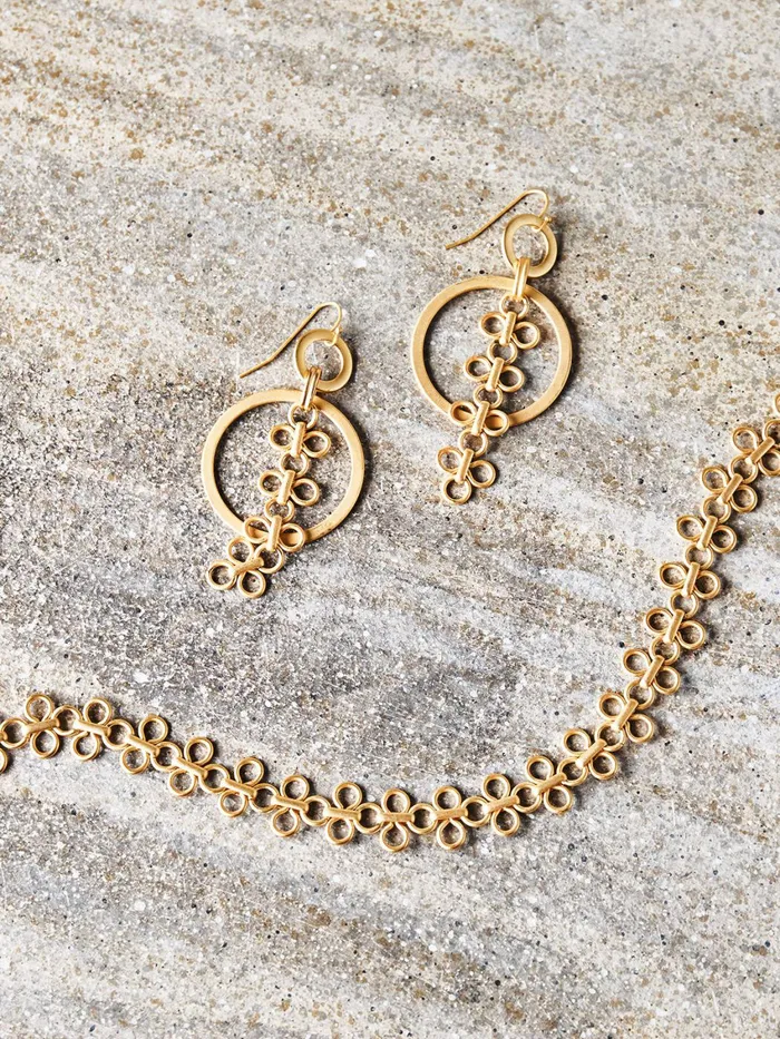 Misook Clover Charm Matte Gold Earrings Women Earrings Misook Clover Charm Matte Gold Earrings Women Earrings