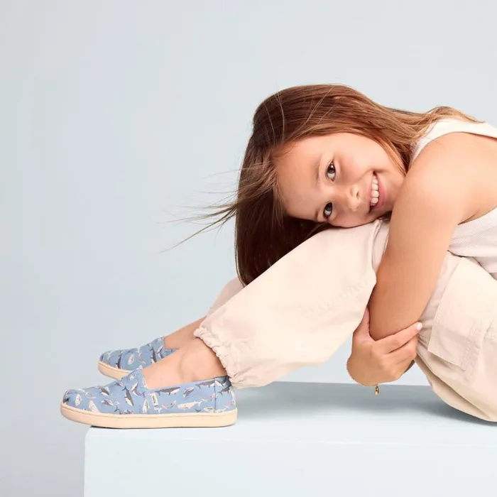 Toms TOMS Classics Alpargata Toddler Shoe Blue Glow In The Dark Whales 8211 KidsWomen Toms TOMS Classics Alpargata Toddler Shoe Blue Glow In The Dark Whales 8211 KidsWomen
