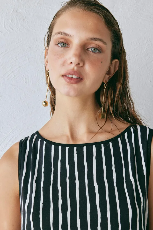VRG GRL Aster Top Black Stripe Women Sleeveless VRG GRL Aster Top Black Stripe Women Sleeveless