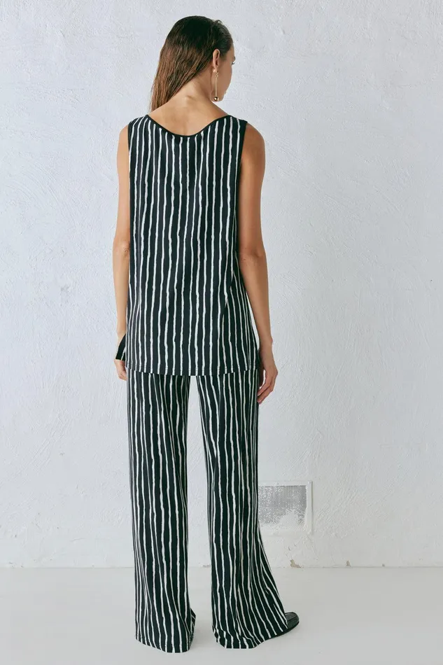 VRG GRL Aster Top Black Stripe Women Sleeveless VRG GRL Aster Top Black Stripe Women Sleeveless