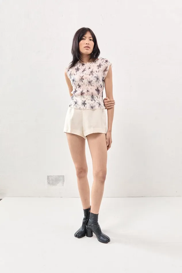 VRG GRL Retrofuture Top Charcoal Women Short Sleeve VRG GRL Retrofuture Top Charcoal Women Short Sleeve