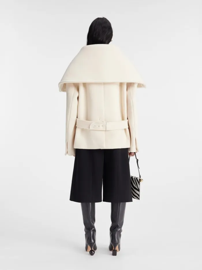 Women Coats and Jackets JACQUEMUS The Caruso Peacoat Offwhite Women Coats and Jackets JACQUEMUS The Caruso Peacoat Offwhite