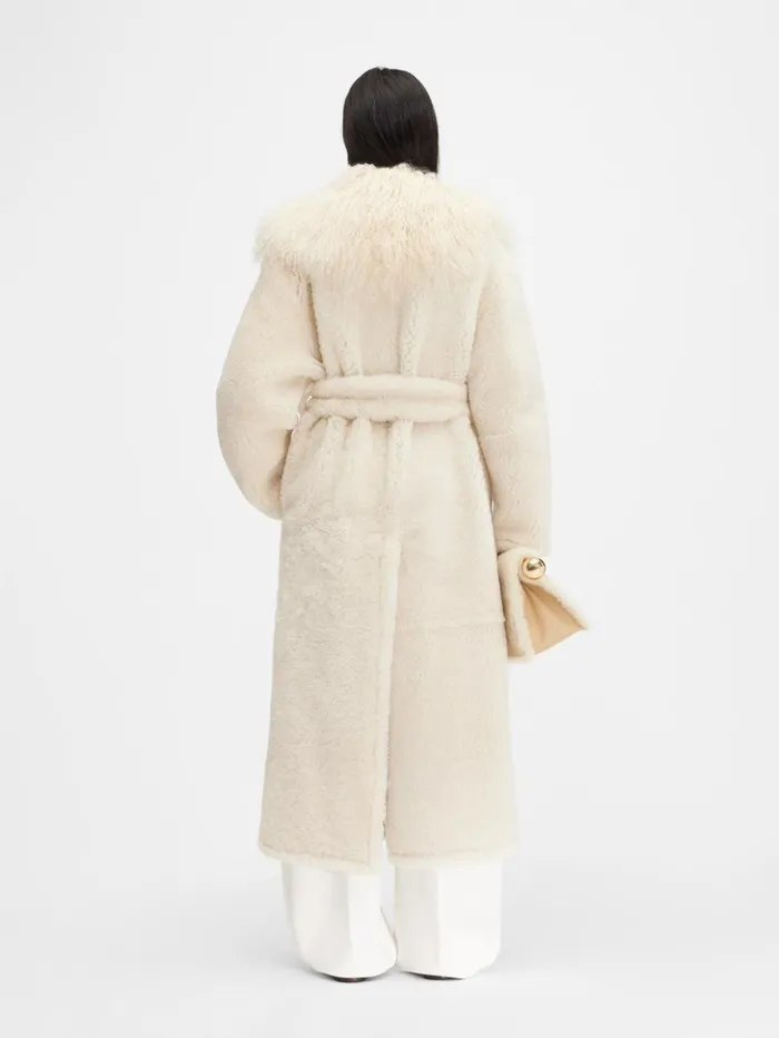 Women Coats and Jackets JACQUEMUS The Pilou Long Coat Offwhite Women Coats and Jackets JACQUEMUS The Pilou Long Coat Offwhite