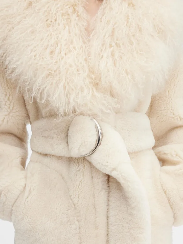 Women Coats and Jackets JACQUEMUS The Pilou Long Coat Offwhite Women Coats and Jackets JACQUEMUS The Pilou Long Coat Offwhite