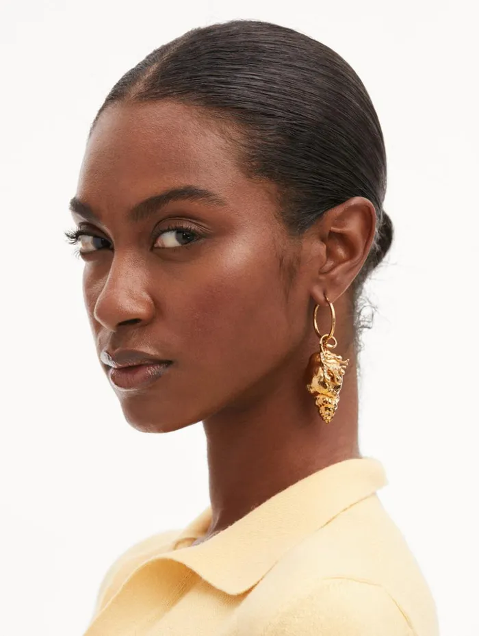 Women Earrings Oscar De La Renta Coral and Shell Hoop Earrings Gold Women Earrings Oscar De La Renta Coral and Shell Hoop Earrings Gold
