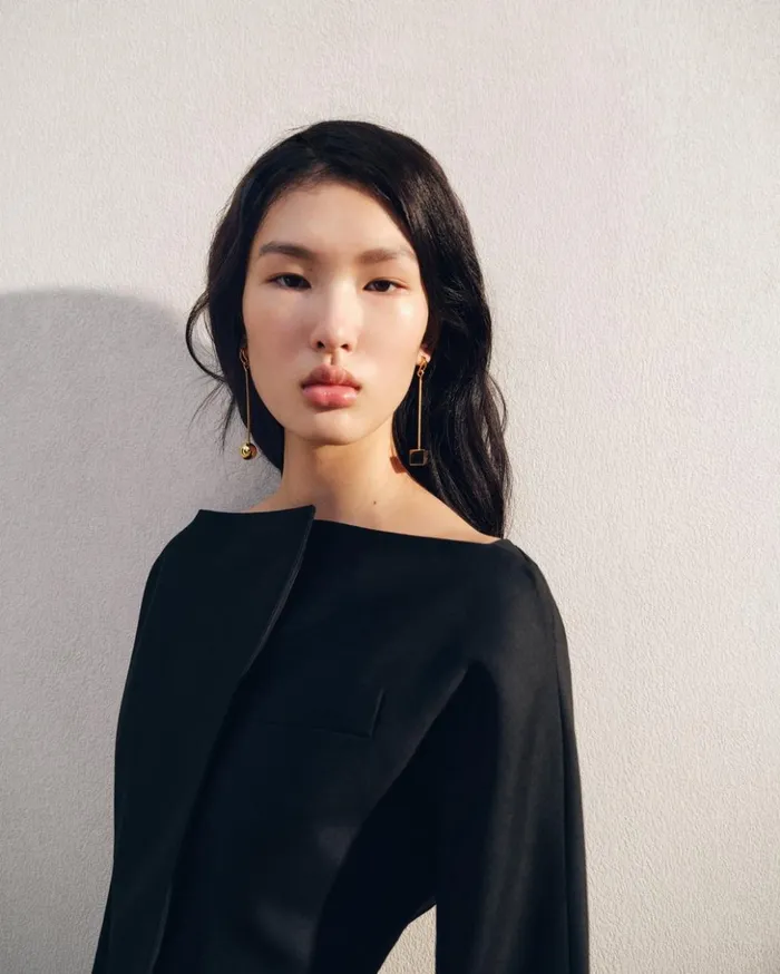 Women Jewellery JACQUEMUS The Nodo Earrings Gold Women Jewellery JACQUEMUS The Nodo Earrings Gold